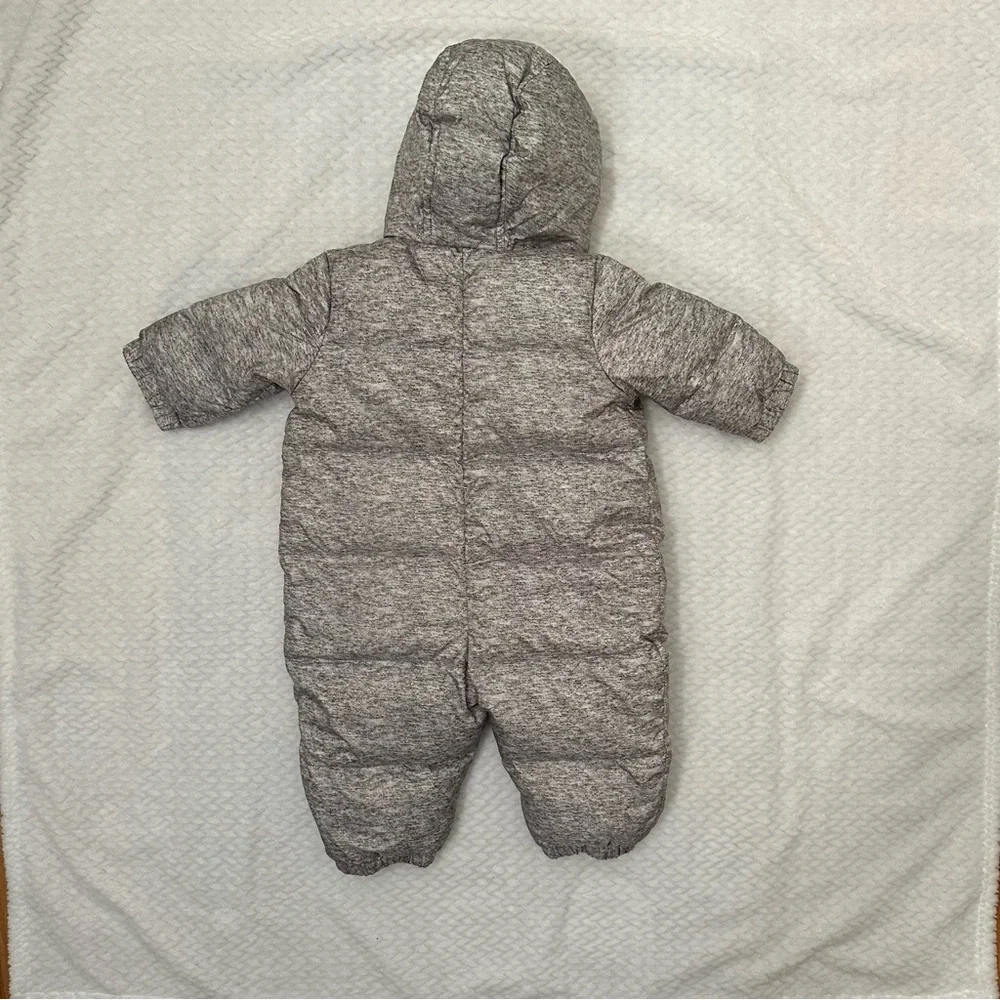 Gap Heathered Gray Down Snowsuit size 6-12 months